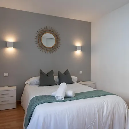 Lejlighed Homeforguest With Pool And Terrace 1 Min From The *