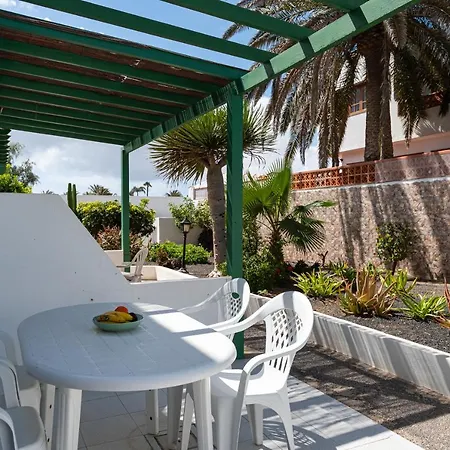 Lejlighed Homeforguest With Pool And Terrace 1 Min From The